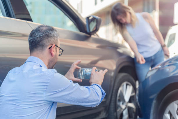 Professional Commercial Auto Insurance technician working in Uvalde Estates, TX